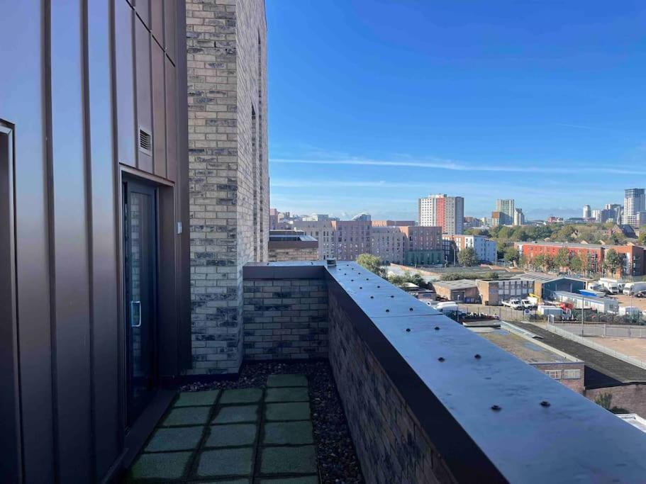 Luxury 2 Bedroom Apartment In The Heart Of Манчестер Экстерьер фото